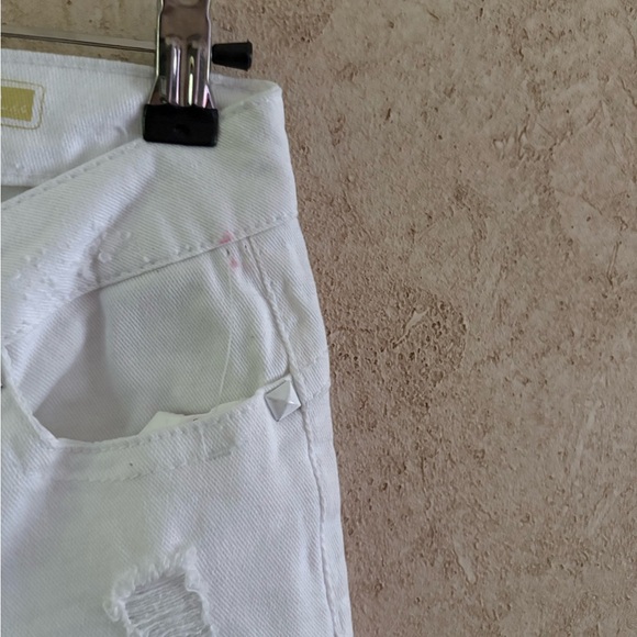 Flying Monkey Destroyed Jeans with Raw Hem - Picture 6 of 7